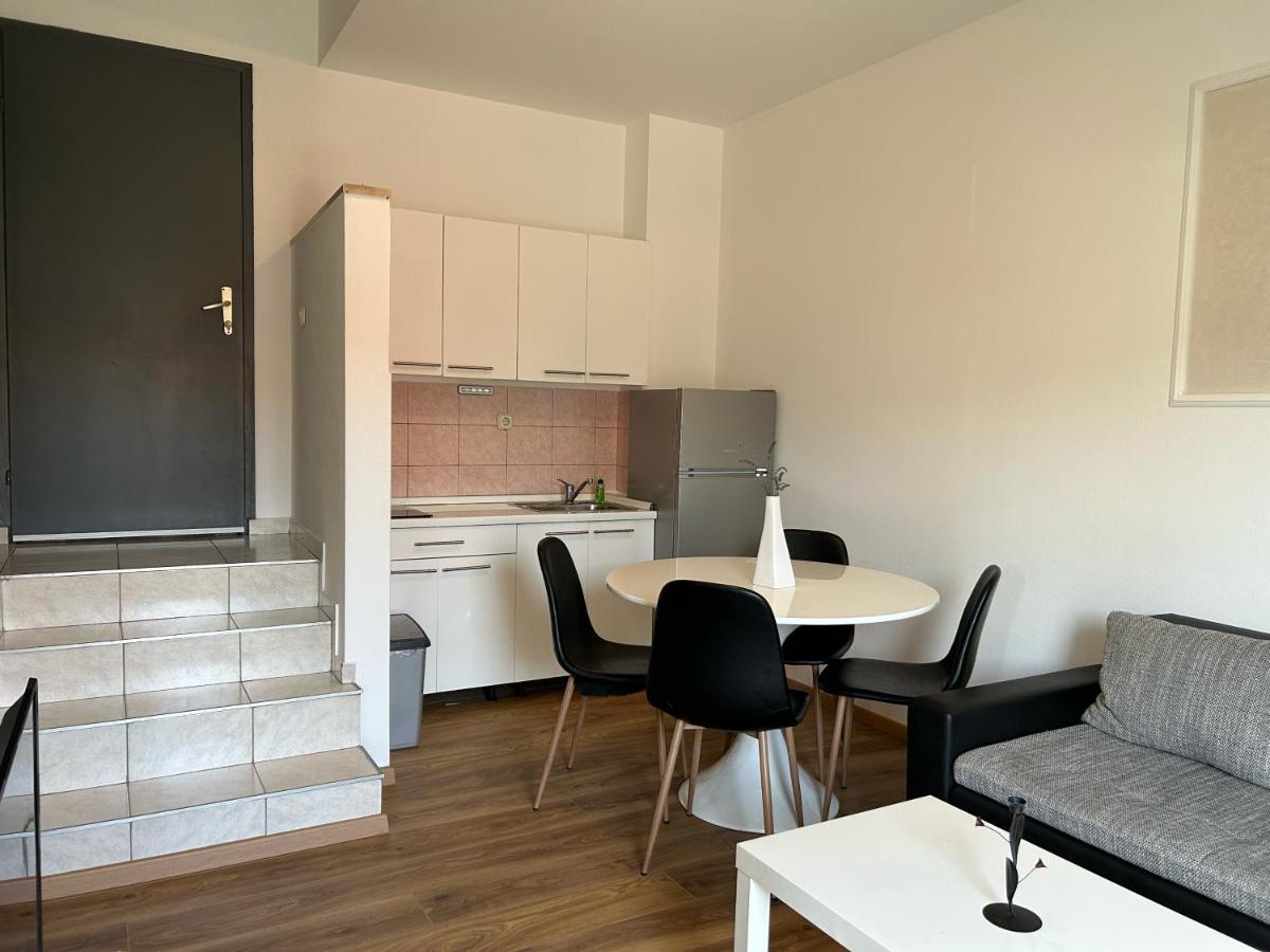 Jela Apartment With A Big Balcony PUY Eksteriør bilde